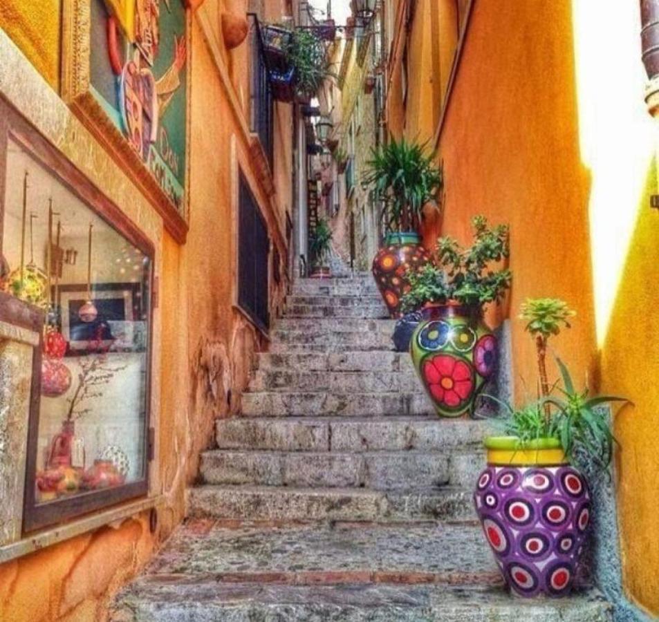 Ferienwohnung Beautiful Taormina Exterior foto