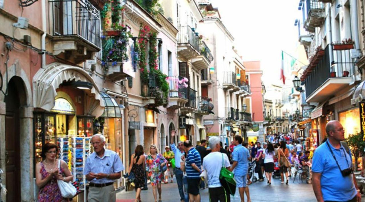 Ferienwohnung Beautiful Taormina Exterior foto