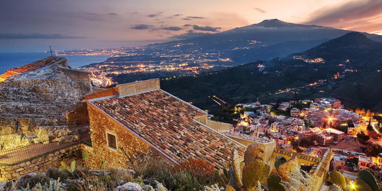 Ferienwohnung Beautiful Taormina Exterior foto